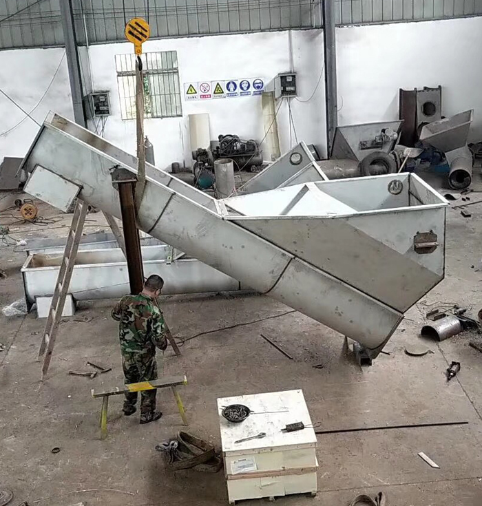 ����ݔ�͙C